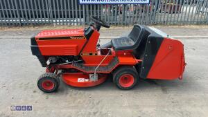 Westwood s800 ride on mower - 3