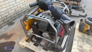JCB BEAVER petrol hydraulic pack c/w breaker (3418923) (3428400) - 4