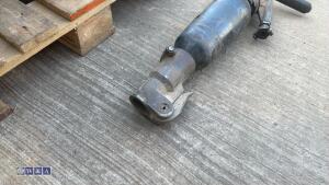 Pneumatic breaker (3224658) - 2
