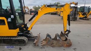 2021 jcb 15C(cabbed) c/w 3 bucket - 15