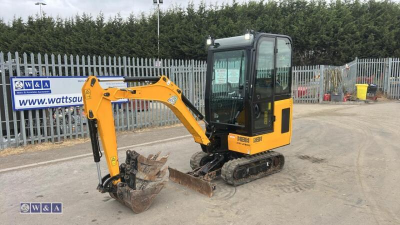 2021 jcb 15 c ( cabbed ) c/w 3 buckets