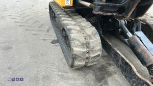 2021 jcb 15 c ( cabbed ) c/w 3 buckets - 12
