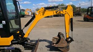2022 jcb 15C(cabbed) c/w 3 bucket - 15
