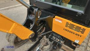 2022 jcb 16 c ( cabbed ) c/w 3 buckets - 14