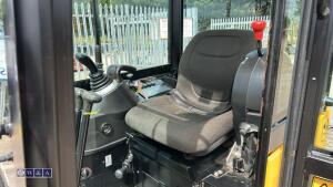 2022 jcb 16 c ( cabbed ) c/w 3 buckets - 18