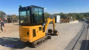 2021 jcb 15c ( cabbed ) c/w 3 buckets - 5