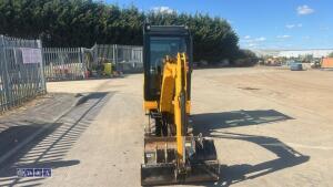2021 jcb 15c ( cabbed ) c/w 3 buckets - 7