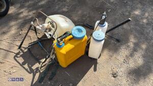 4 x hand sprayers - 3