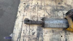 WACKER NEUSON petrol upright breaker (3414613) - 4