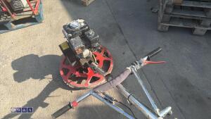 Petrol edging power float (3355630) - 5