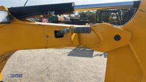 2021 jcb 15c ( cabbed ) c/w 3 buckets - 9