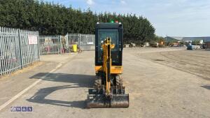 2021 jcb 15c ( cabbed ) c/w 3 buckets - 20