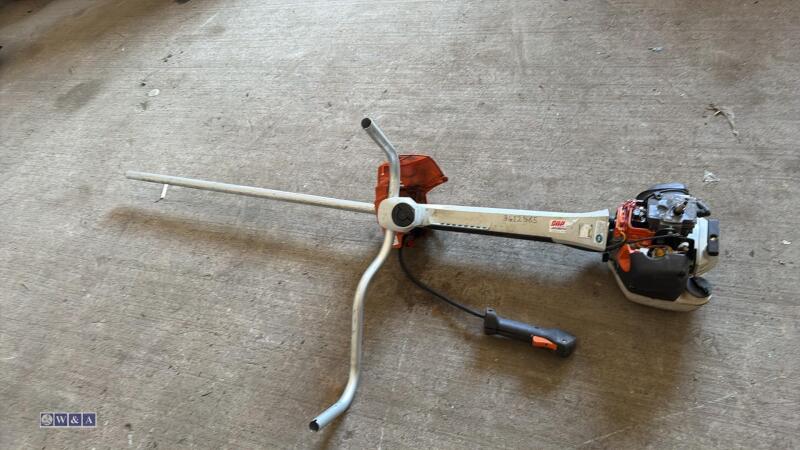 STIHL petrol strimmer (3412565)