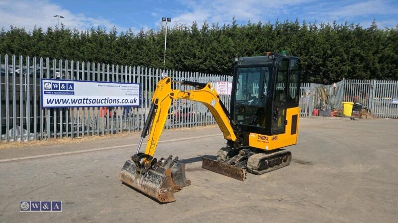 2021 jcb 15c ( cabbed ) c/w 3 buckets