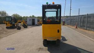 2021 jcb 15c ( cabbed ) c/w 3 buckets - 4