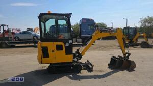 2021 jcb 15c ( cabbed ) c/w 3 buckets - 6