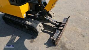 2021 jcb 15c ( cabbed ) c/w 3 buckets - 16