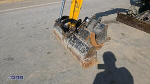 2021 jcb 15c ( cabbed ) c/w 3 buckets - 19