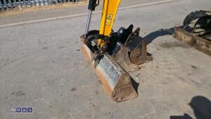 2022 jcb 16C(cabbed) c/w 3 bucket - 17