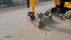 2022 jcb 16C(cabbed) c/w 3 bucket - 17