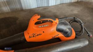 2 x PELLENC leaf blowers - 5