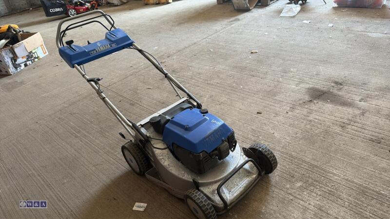 YAMAHA petrol mower