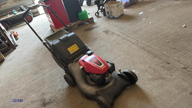 HONDA petrol mower c/w collection box