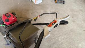 HONDA petrol mower c/w collection box - 5
