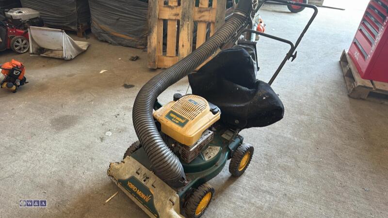 YARDMAN BIG LEAF petrol collector