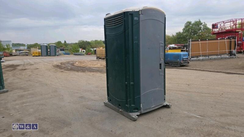 Portable toilet