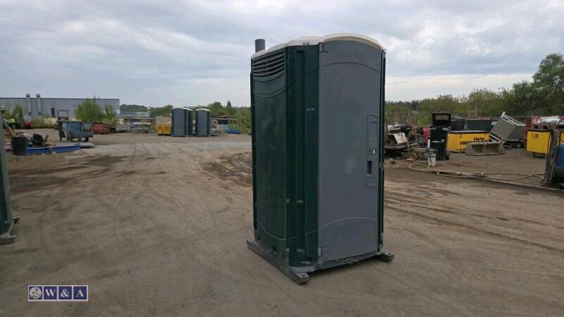 Portable toilet