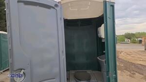 Portable toilet - 6