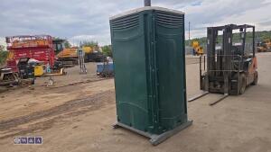 Portable toilet - 4