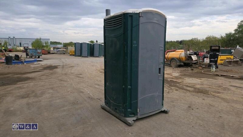 Portable toilet