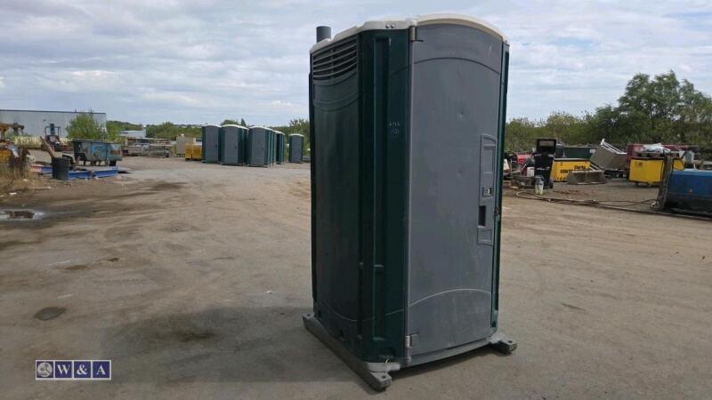 Portable toilet