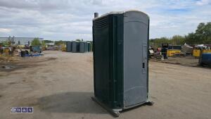 Portable toilet
