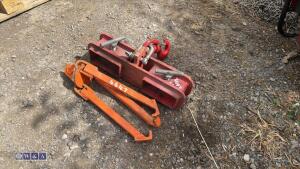 Lifting hook & pegs - 4