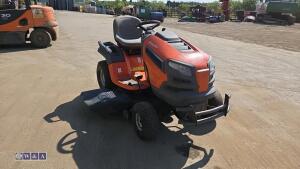 2012 HUSQVARNA YTH224T petrol ride on mower - 7