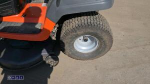 2012 HUSQVARNA YTH224T petrol ride on mower - 10