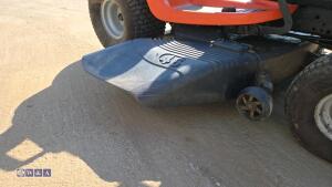 2012 HUSQVARNA YTH224T petrol ride on mower - 13