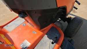 2012 HUSQVARNA YTH224T petrol ride on mower - 16