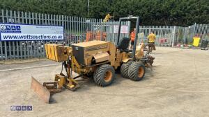 CASE MAXI SNEAKER SERIES-3 kubota diesel trencher c/w front blade, weights & rops (s/n JAF0199885)