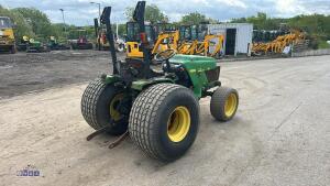 JOHN DEERE 4115 4wd hydrostatic tractor c/w spool valve, turf tyres & 3-point linkage (s/n D111057) - 5