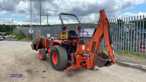 KUBOTA STa-30 4wd hydrostatic compact tractor c/w front loader & backhoe - 4