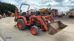 KUBOTA STa-30 4wd hydrostatic compact tractor c/w front loader & backhoe - 10