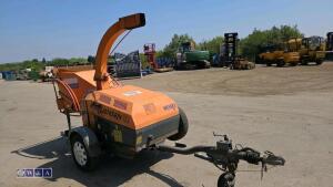 2002 JENSEN 528 Kubota diesel fast tow woodchipper (s/n 5502041180) - 7