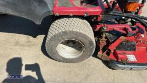 2012 TORO GM3400 4wd 5ft out front mower (AE13 HRN)(V5 in office) - 10