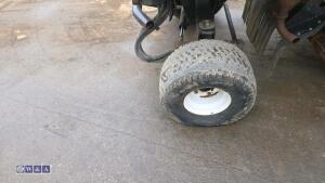 2018 TORO LT3340 4wd triple cylinder mower (YX68 DWM) (s/n 403210402) - 11