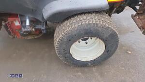 2018 TORO LT3340 4wd triple cylinder mower (YX68 DWM) (s/n 403210402) - 12