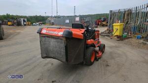 2010 KUBOTA G23 diesel hydrostatic ride on mower c/w collector (s/n 11723) - 5